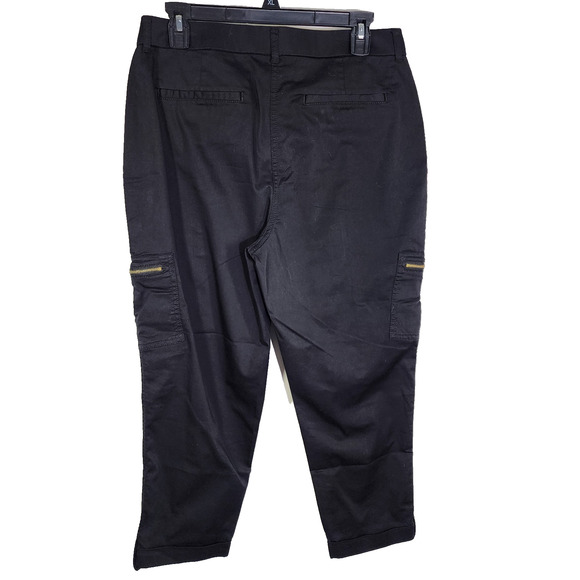 Chico's Crop Pants Sz 1 US 8 Black Ultimate Fit Comfort Waist Luxe Utility Slim - Picture 2 of 11